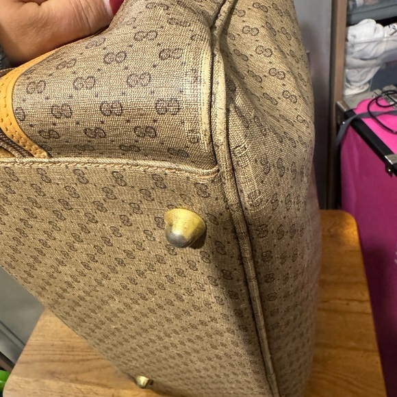 Gucci Brown Monogram travel bag - Picture 7 of 16